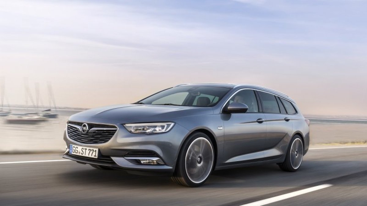 Insignia Sports Tourer.