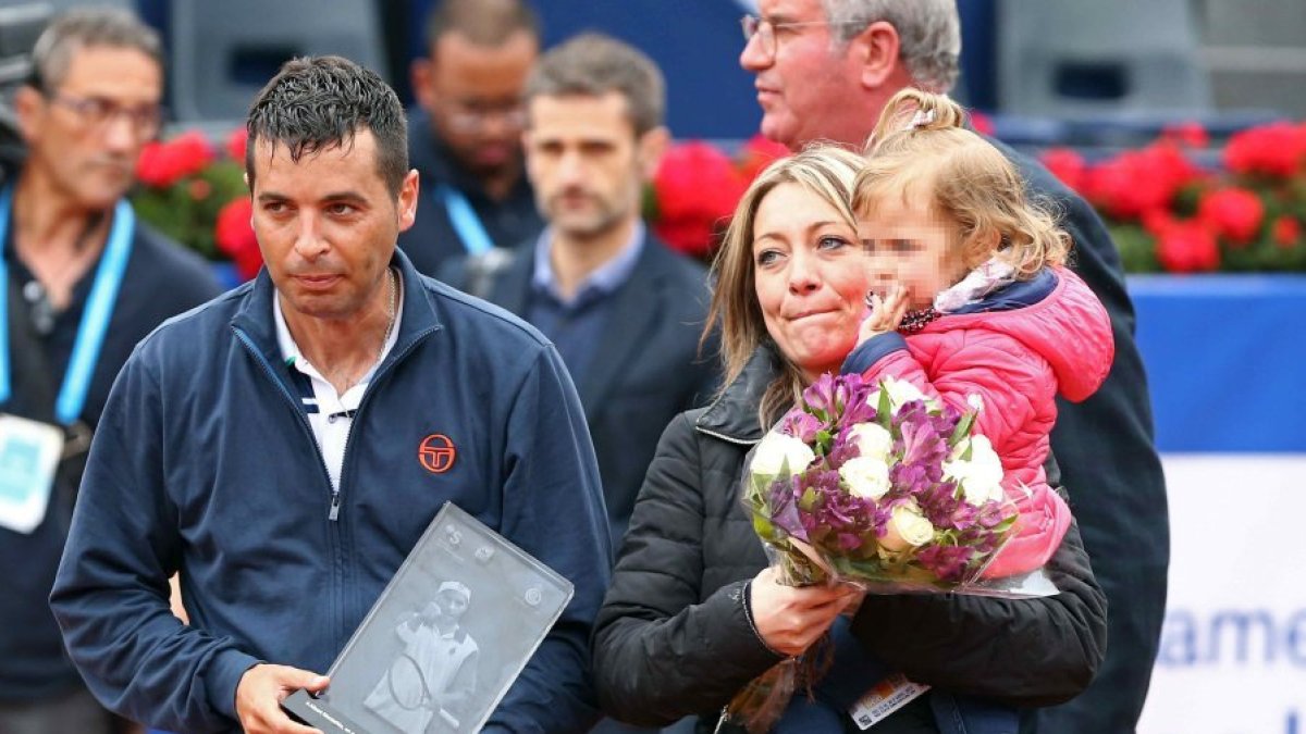 La pareja y la hija de Albert han acompañado a Montañés durante el homenaje.