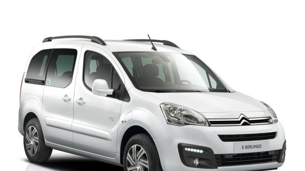 Espacioso y polivalente, el nuevo E-Berlingo Multispace propone una experiencia inédita y muy confortable de eco-conducción.