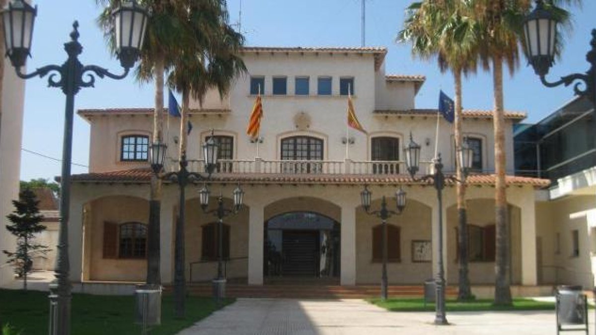 Roda de Berà i BASE posen en marxa una tarifa plana