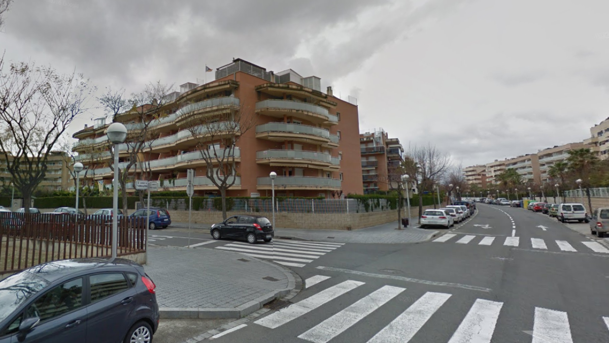 El incendio ha tenido lugar en la calle Pere Galés.