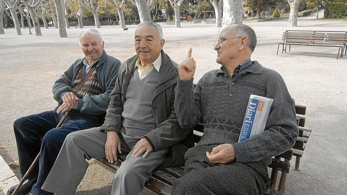 La població ebrenca s’està envellint i ha perdut més de 10.000 persones de 2011 a 2016.