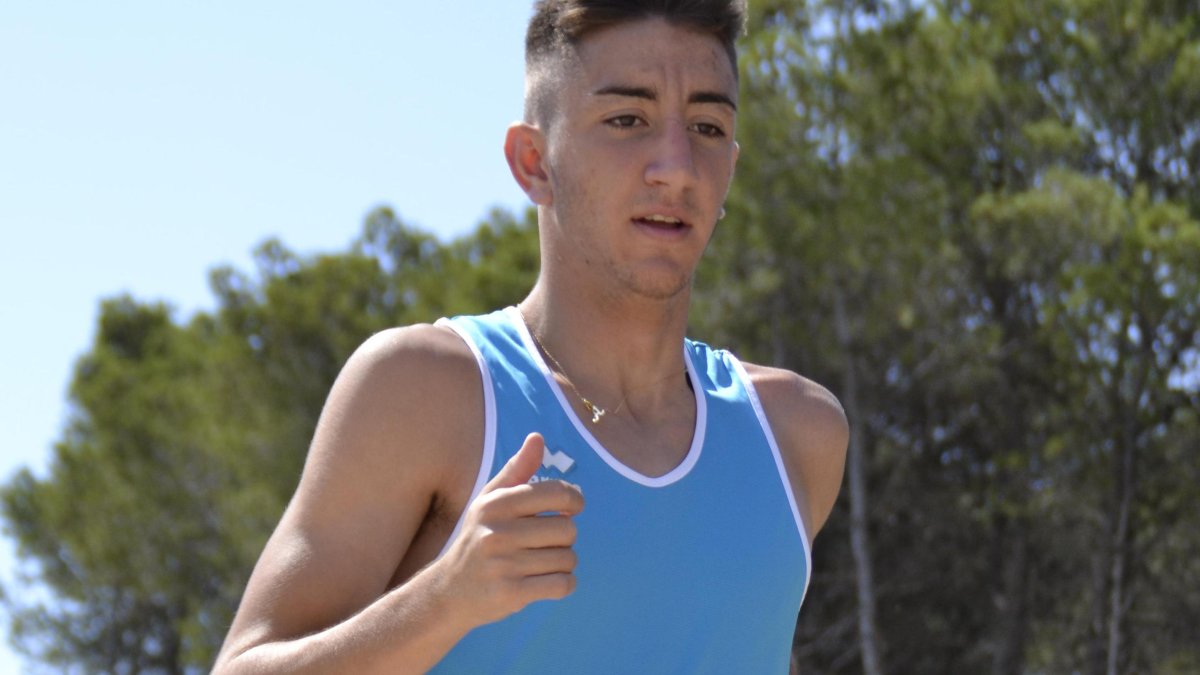 Una de las sesiones preparatorias que realiza Àdam Maijó, el cual está aprovechando la oportunidad de entrenar en el CAR.