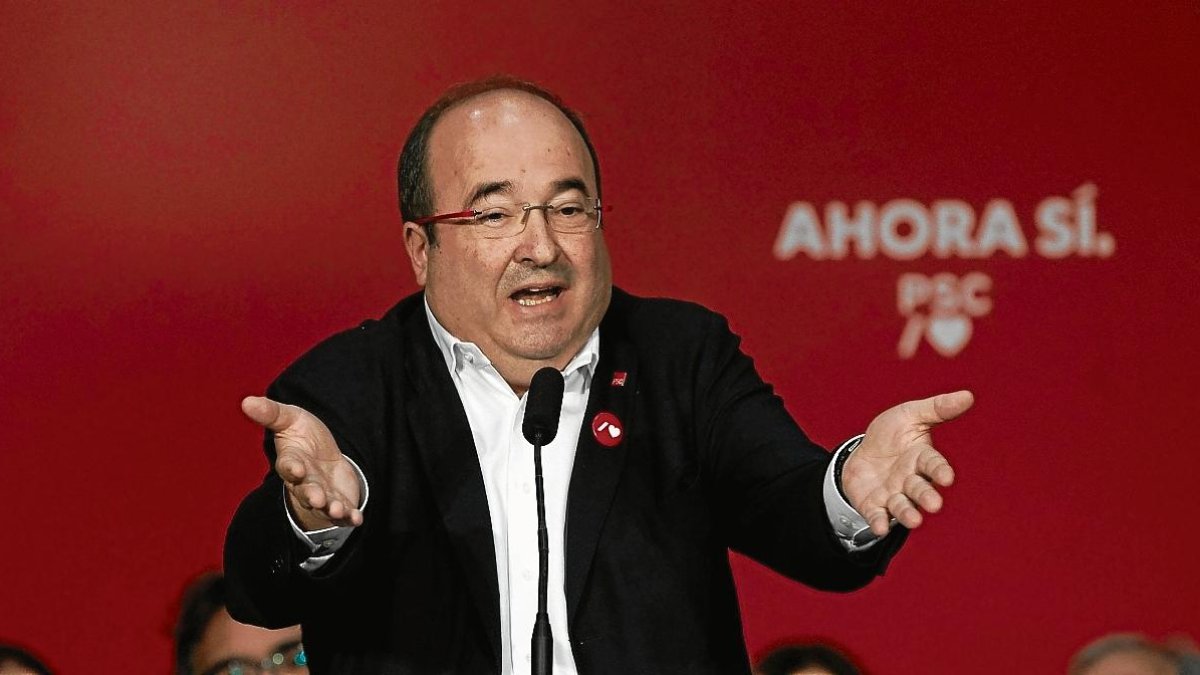 El primer secretario del PSC, Miquel Iceta, en un mitin el 3 de noviembre.