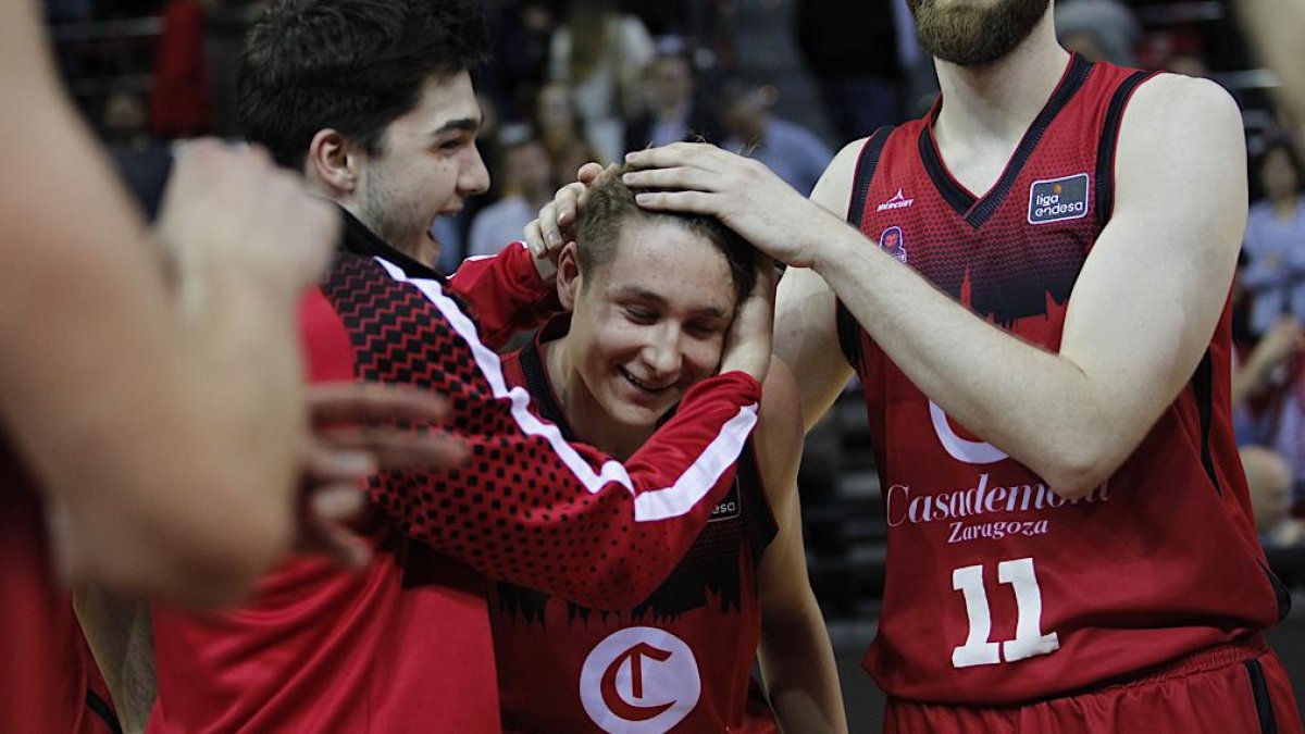 Cera en su debut con el Casademont Zaragoza en la ACB.