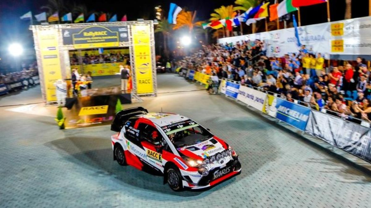 Salou, el lujo de tener un tramo del RallyRACC a pie de calle
