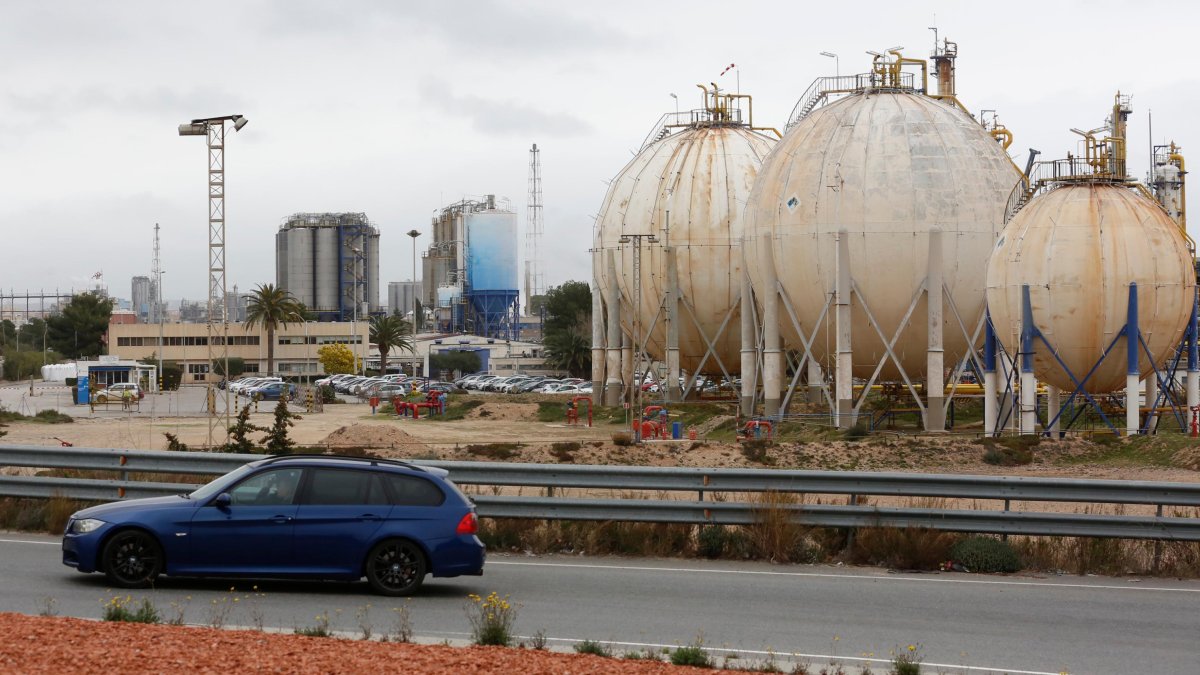 Los depósitos de Ercros investigados.