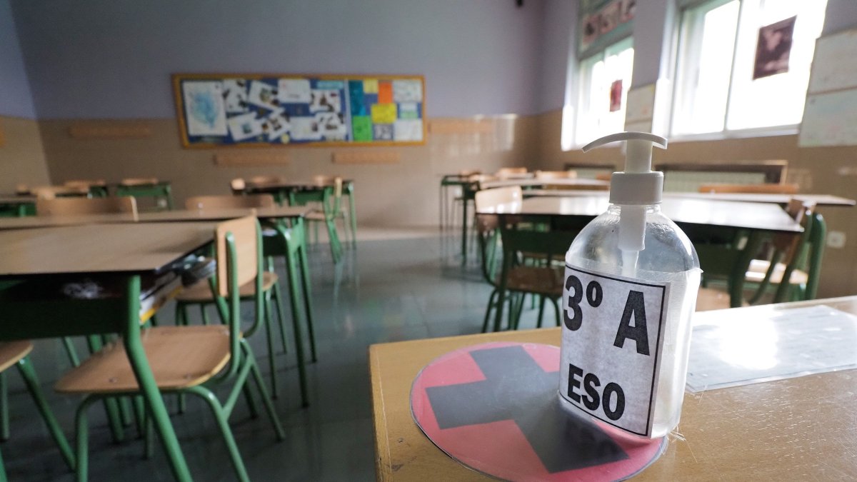 La preinscripción escolar presencial comienza mañana en Catalunya.