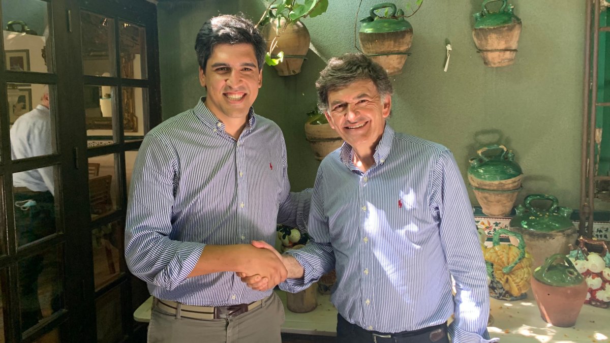 Los presidentes del CF Pobla de Mafumet, Alejo de Alfonso (izquierda) y del Nàstic, Josep Maria Andreu (derecha).