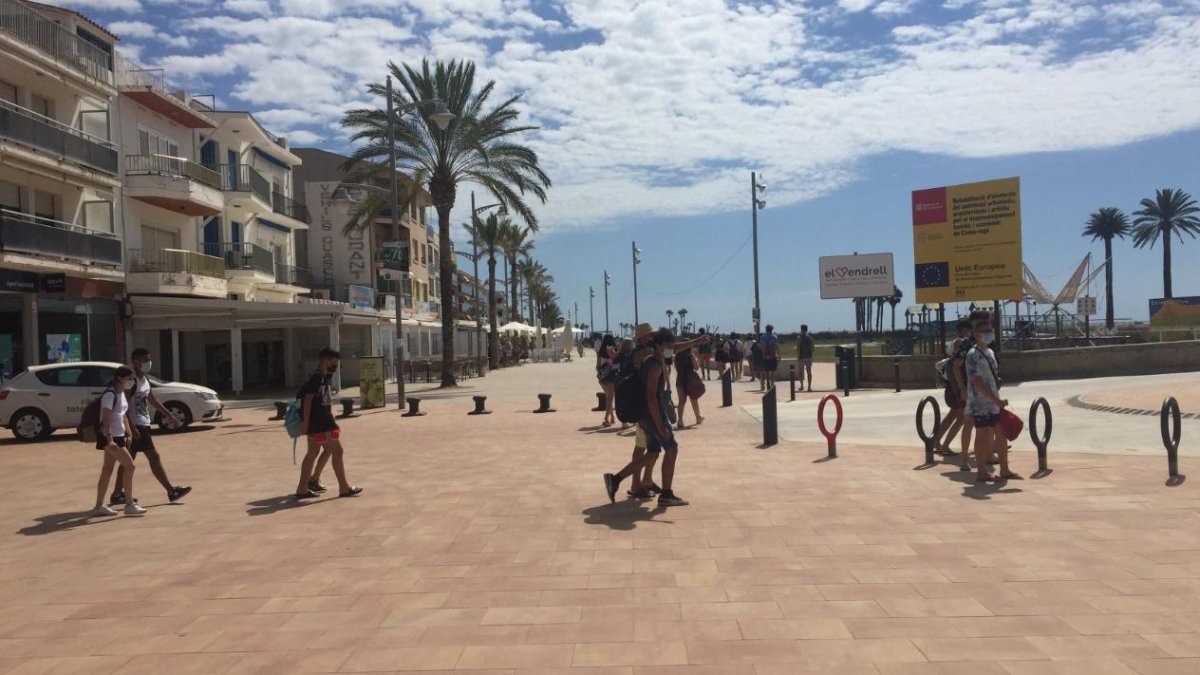 el-vendrell-prohibir-aparcar-en-calles-de-coma-ruga-para-facilitar-el
