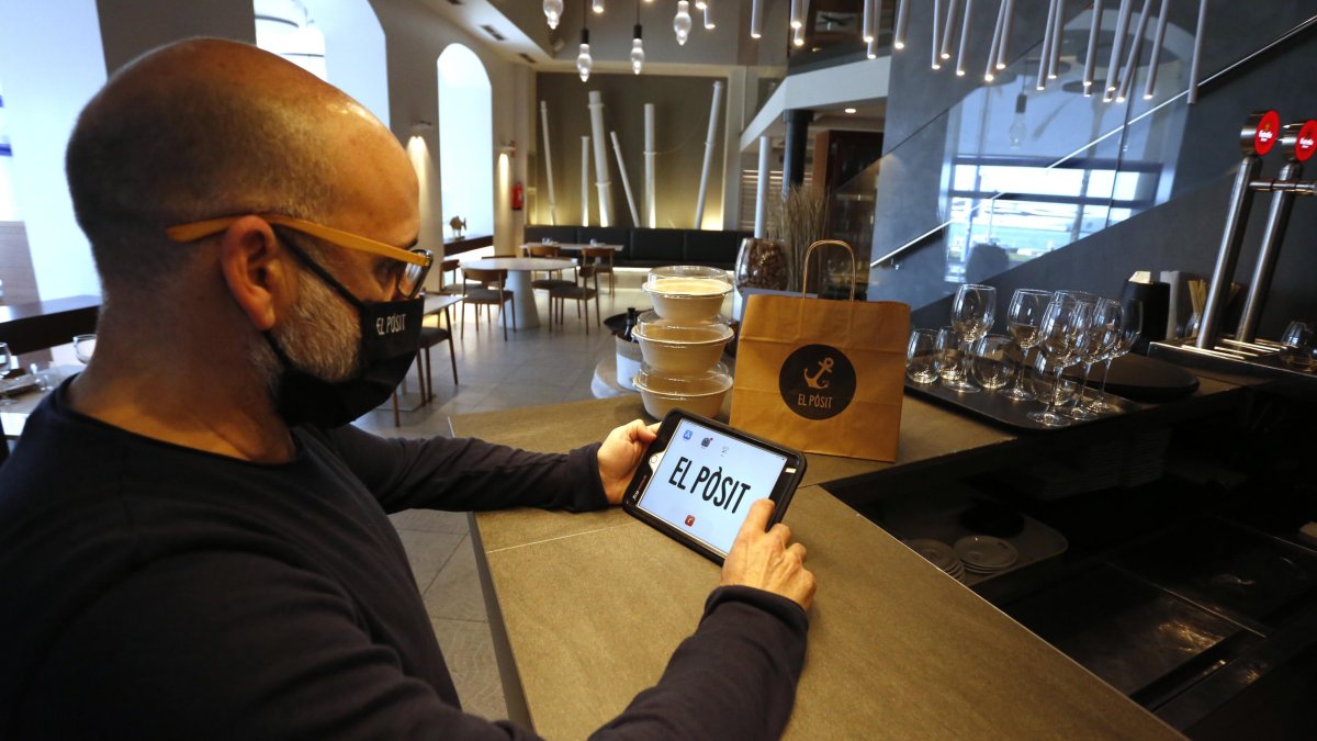 Àngel Pérez, propietario de los restaurantes El Pòsit de Tarragona y de Cambrils, destaca la digitalización en el sector.