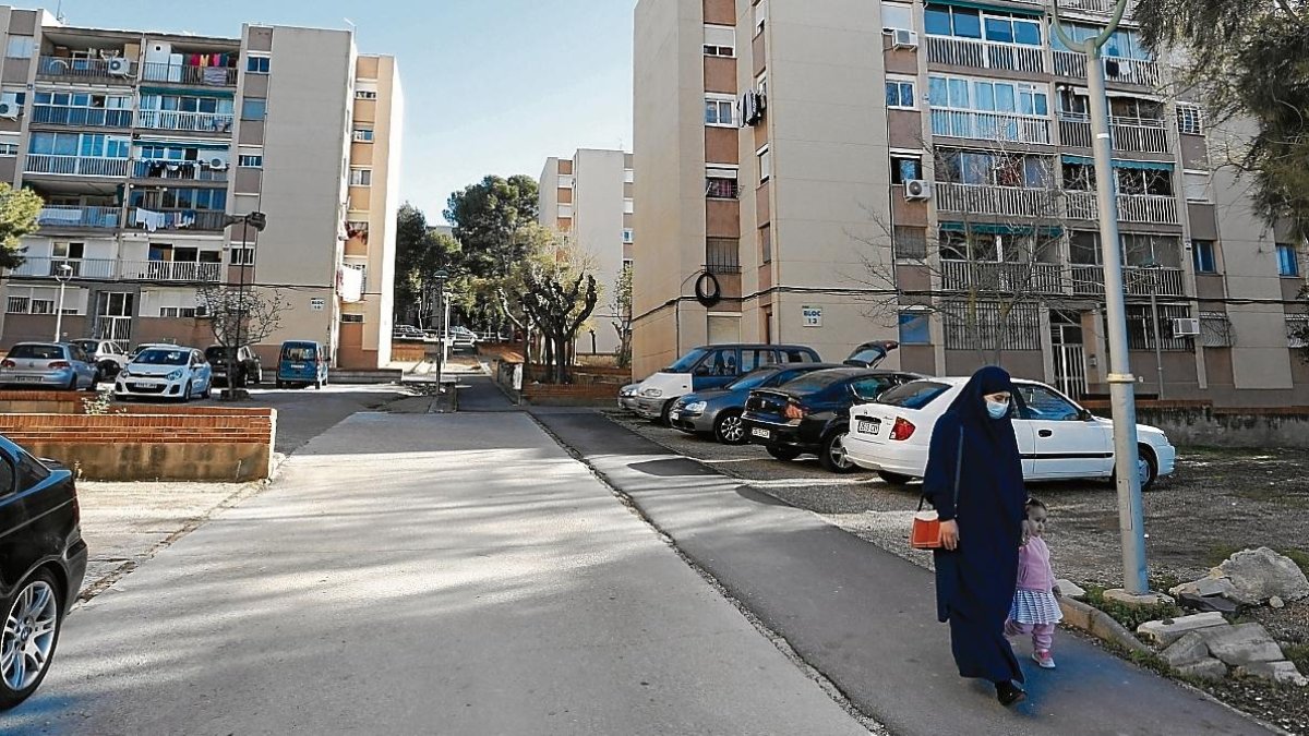 Los principales afectados por los cortes son vecinos de la zona de Interblocs.