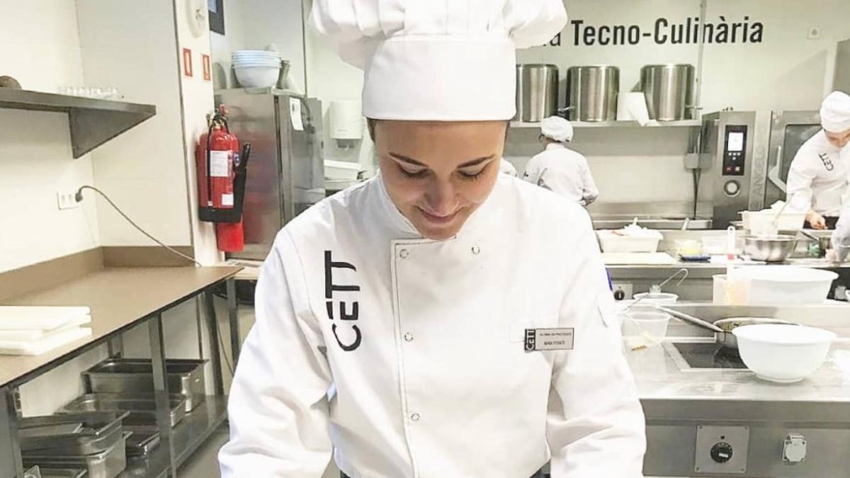 María Oyonate está adquiriendo formación en Ciencias Culinarias y Gastronómicas en el CETT, en Barcelona.