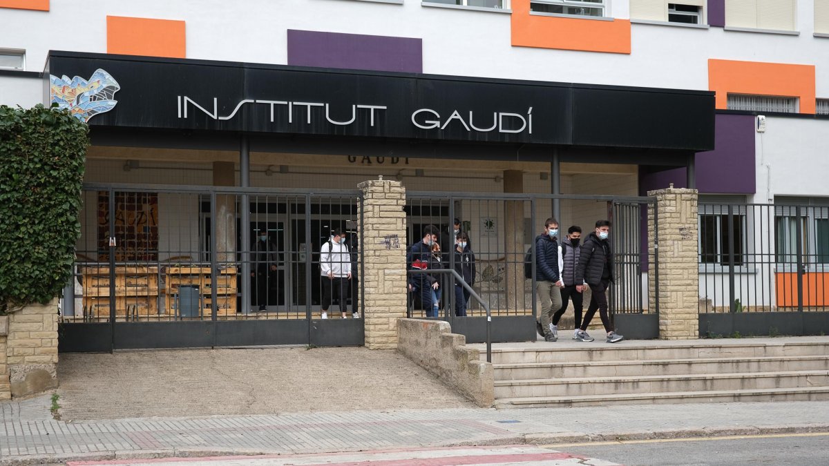 Los alumnos de la escuela Misericòrdia tienen, ahora, el INS Gaudí de referencia.