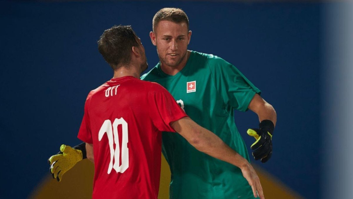 Elliot Mounoud, el de verde, en un partido con la selección de Suiza.