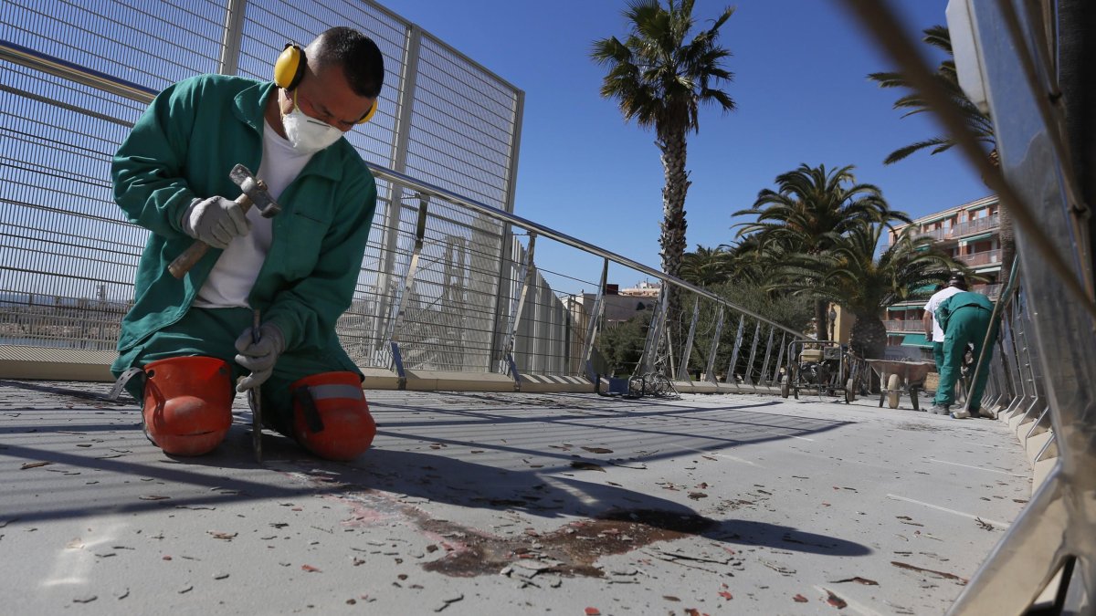 Las obras en el pavimento comenzaron ayer.