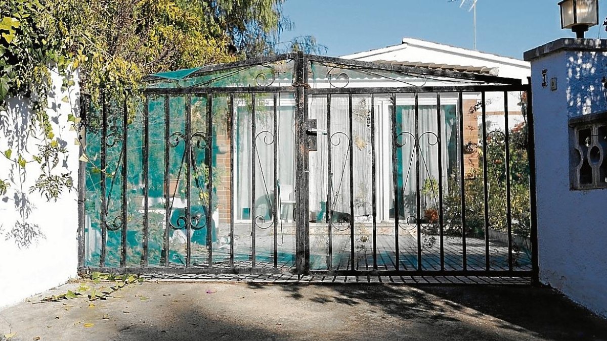 El chalet de Janet Pepper está ubicado en el número 13 de la calle de la Mercè, en la urbanización Mas Blanc de El Catllar.
