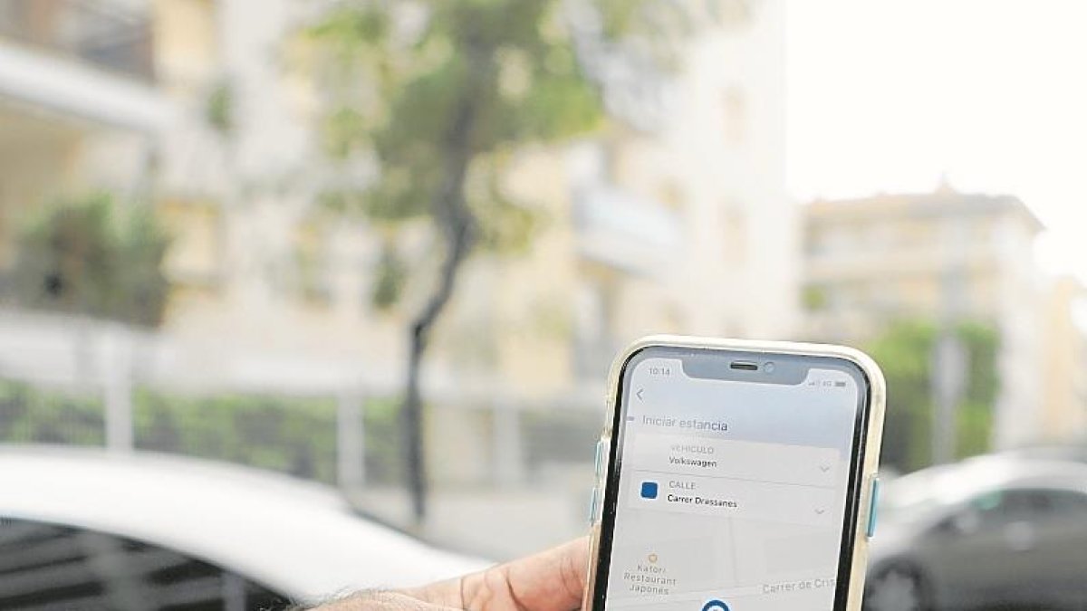 Quejas por la app Aparcar de Cambrils que genera multas de Vinyols