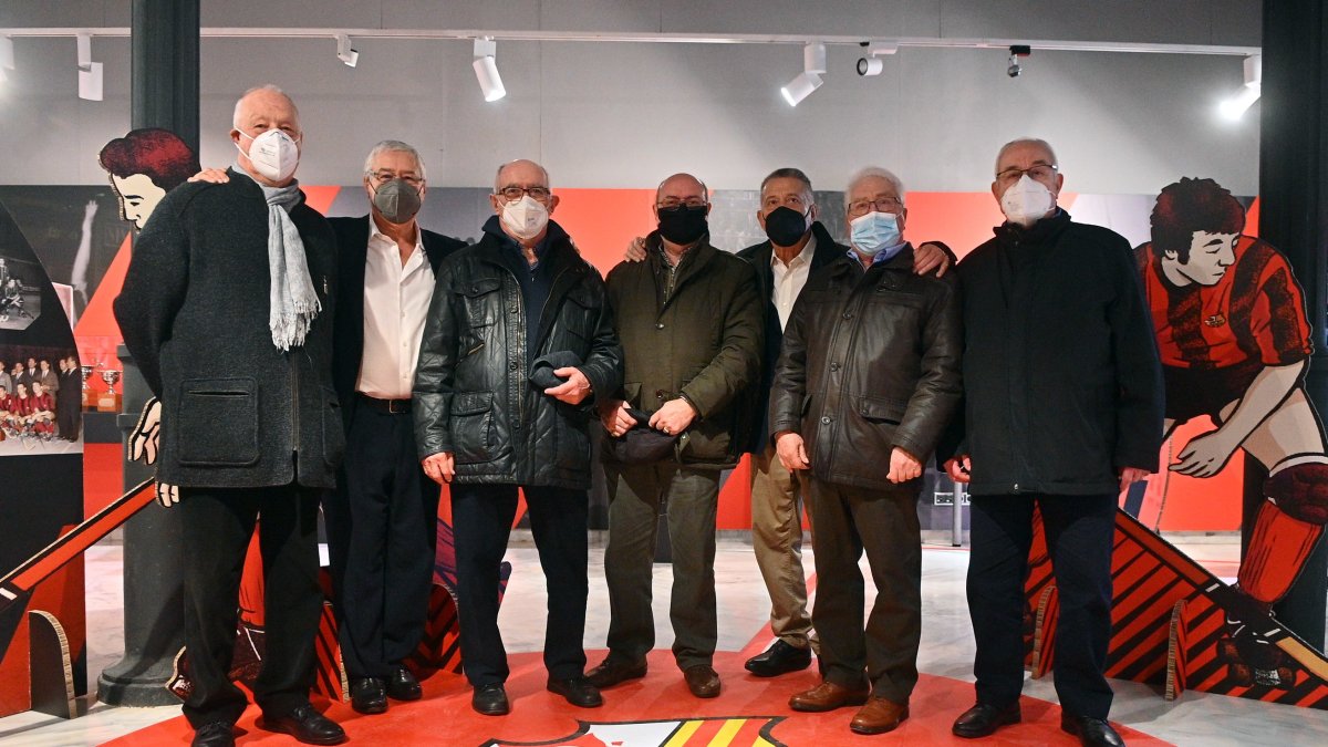 Los componentes del mítico equipo, ayer en la exposición.
