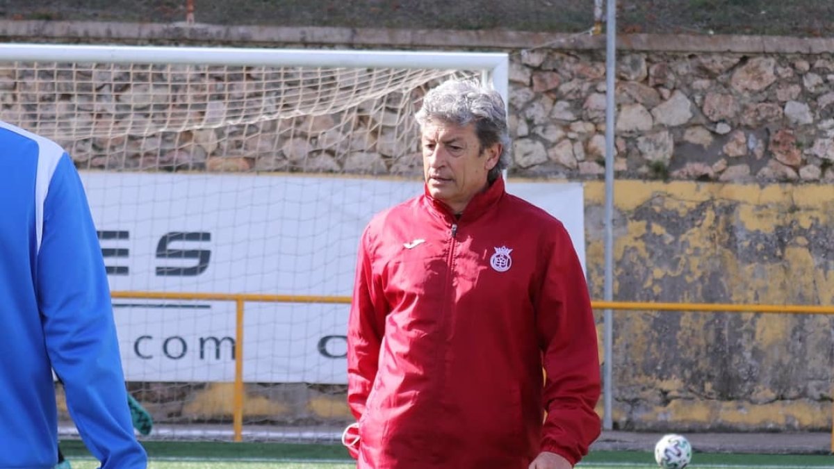 El entrenador Jordi Fabregat