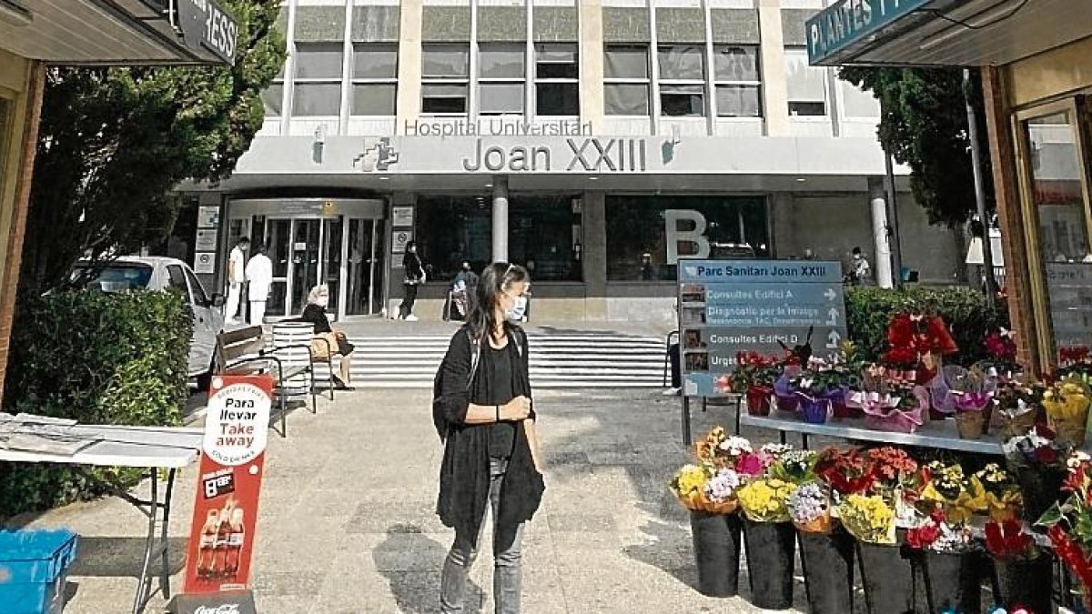 La CGT denuncia falta de personal en el Joan XXIII