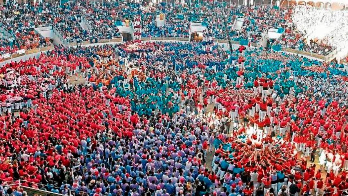 La plaça de braus, la Tarraco Arena, en la celebració del concurs de 2018, abans de la pandèmia de la Covid. Diumenge tornarà a presentar un aspecte similar.