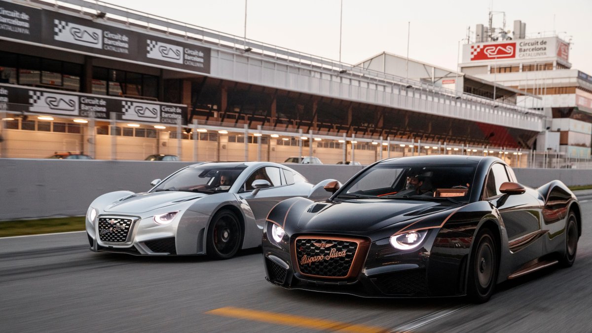 Han sido elegidos por aristócratas, reyes o artistas, que valoraban la tecnología, la fiabilidad y confort de los modelos.