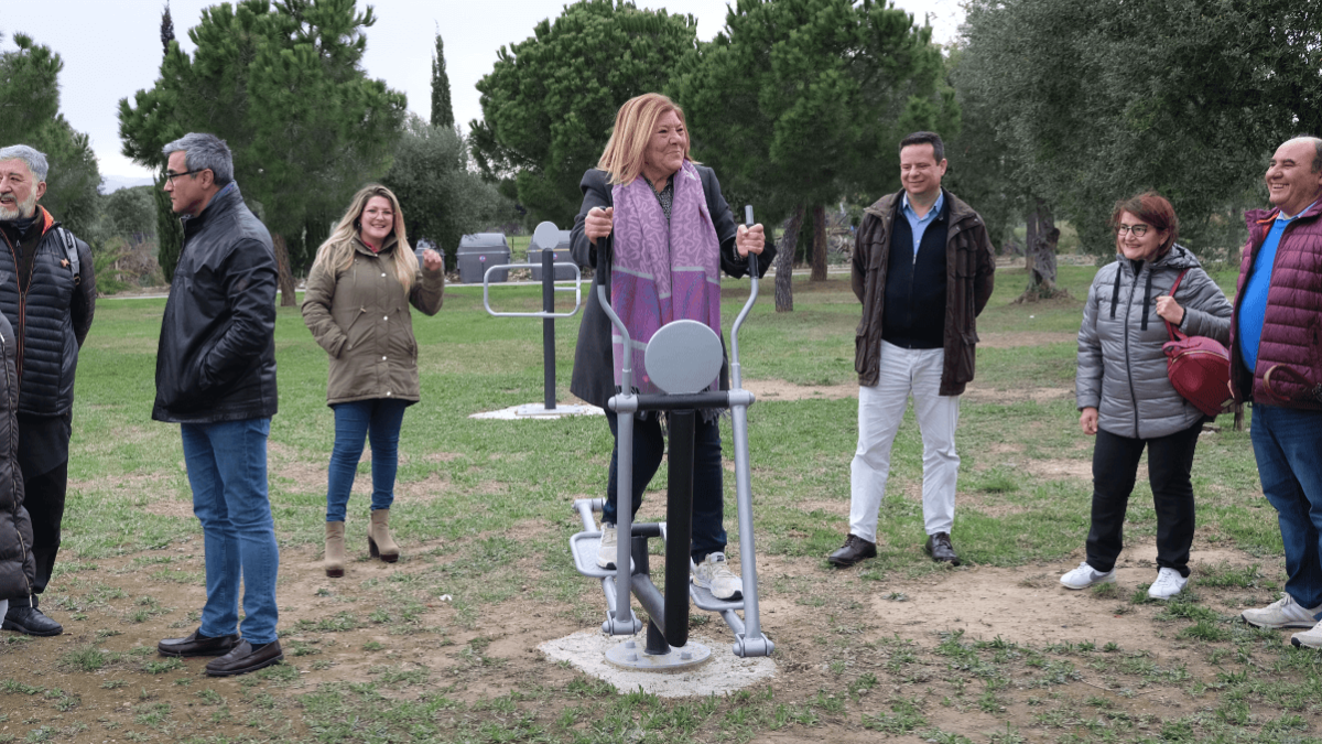El nou circuit d’aparells gimnàstics és el setè que s’obre al municipi.