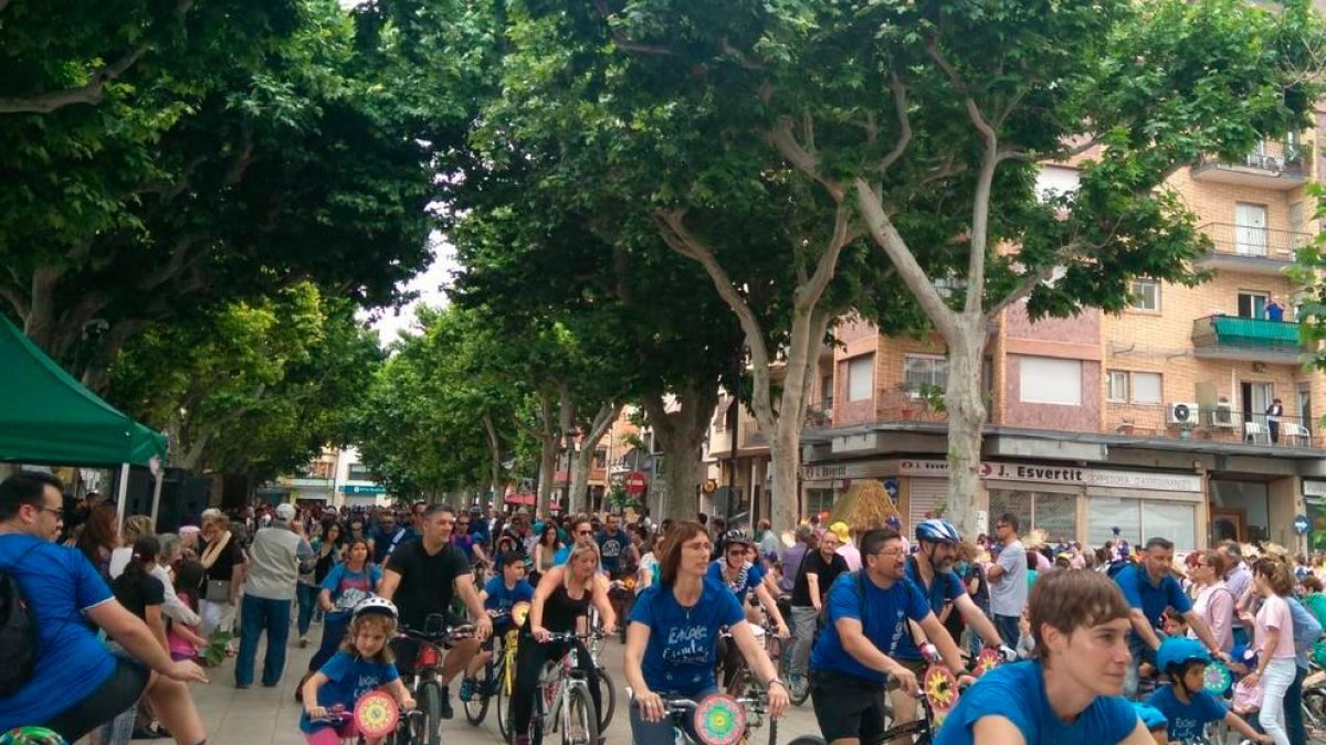 Una de las fiestas de la bicicleta de El Vendrell.