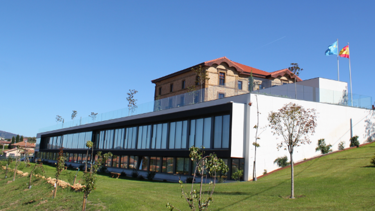 Imagen de la residencia del Palacio de Leceñes.
