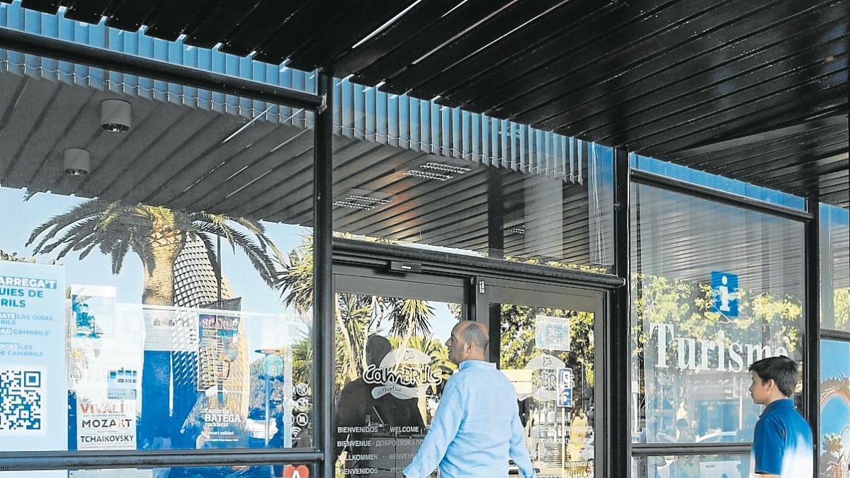 El Patronato de Turismo de Cambrils está situado en la zona del puerto.