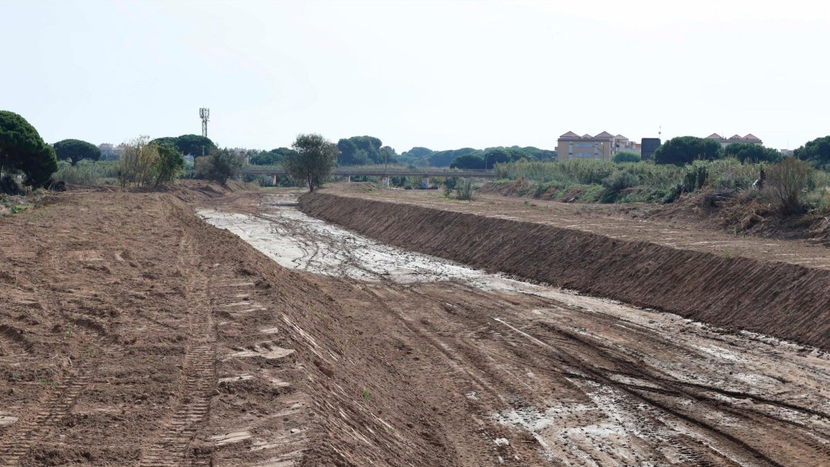 La Agència Catalana de l’Aigua ha completado los trabajos de limpieza del cauce de la riera de Mapsujols.