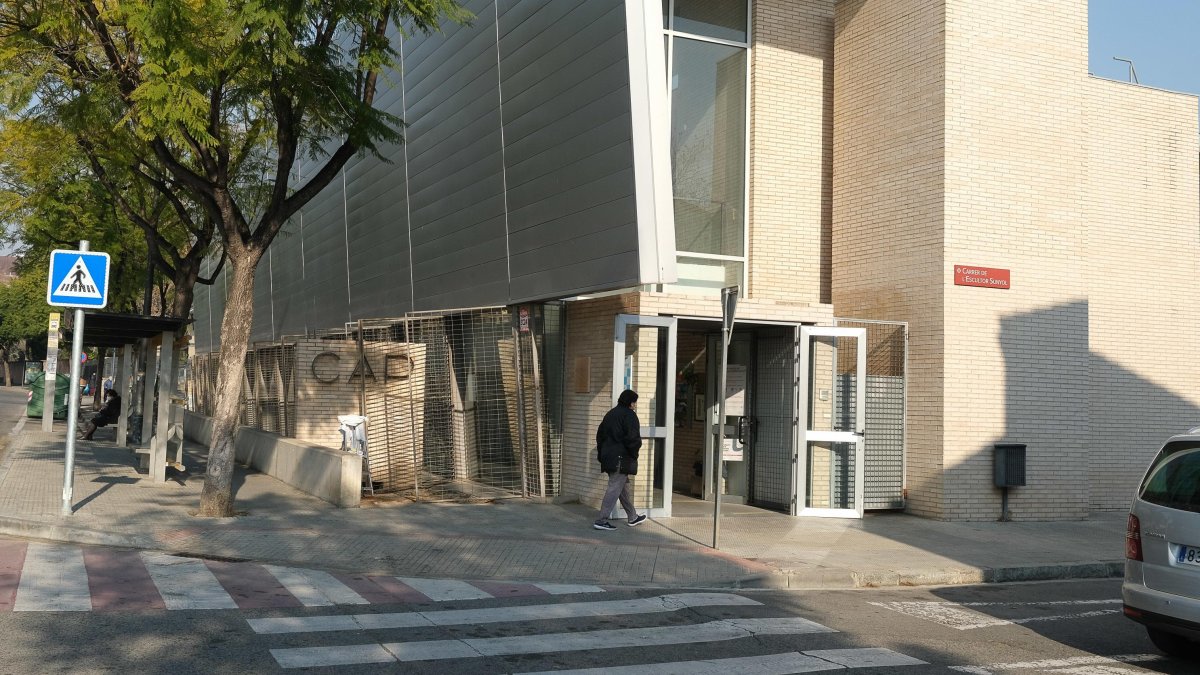 El exterior del centro de atención primària Marià Fortuny de Reus, uno de los que se ha traspasado a Salut.