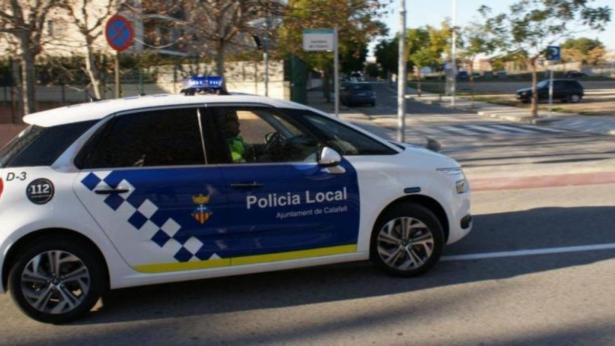 Policía Local y Mossos han acudido a la zona.