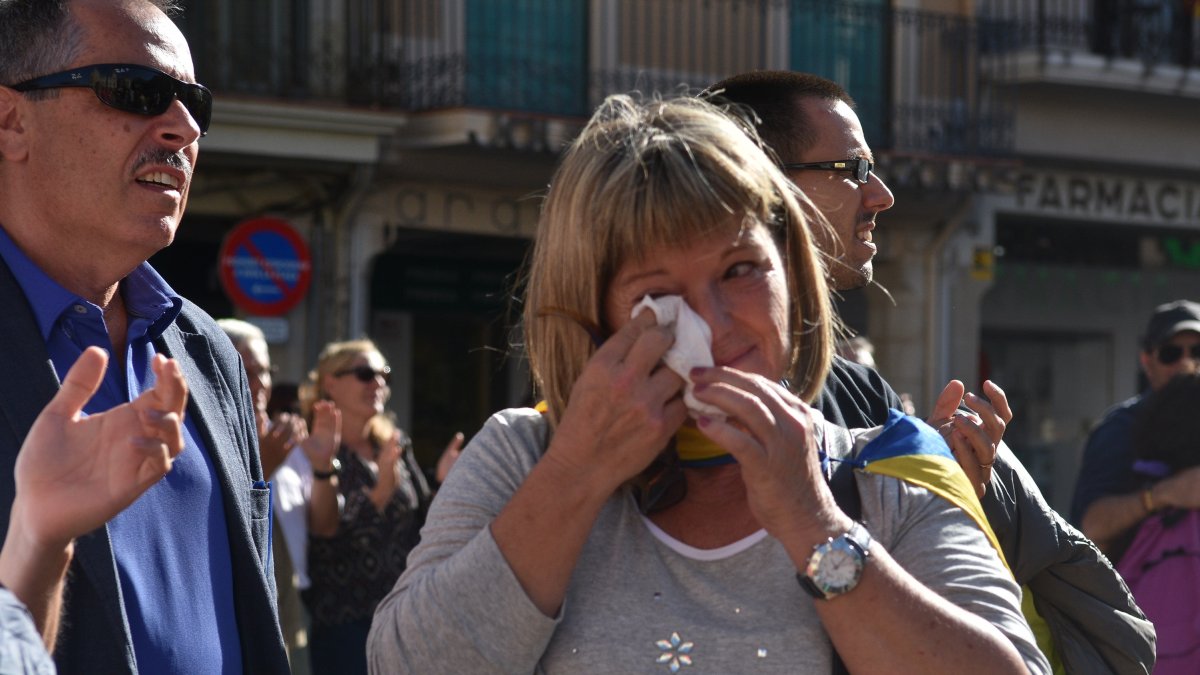 La declaración de la independencia desata la euforia en Reus