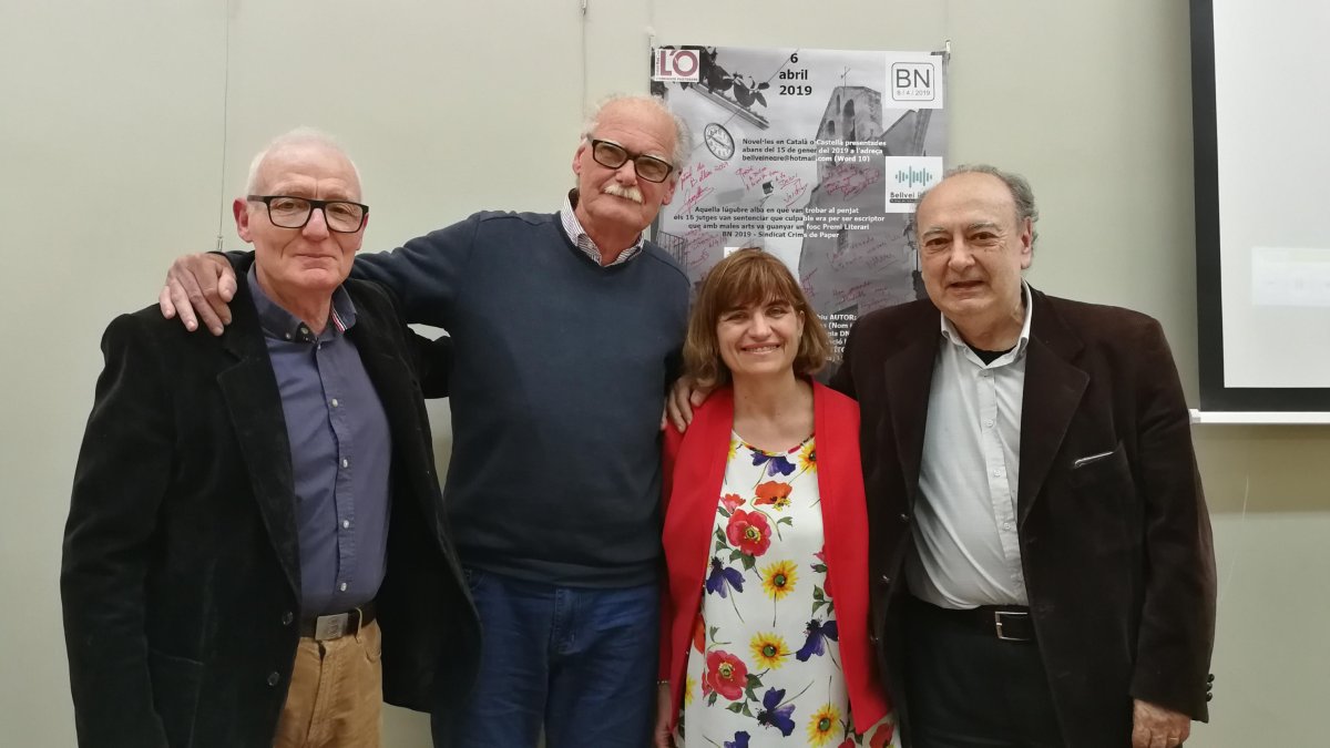 Jordi Frangioni (centro) con organizadores de Bellvei Negre.