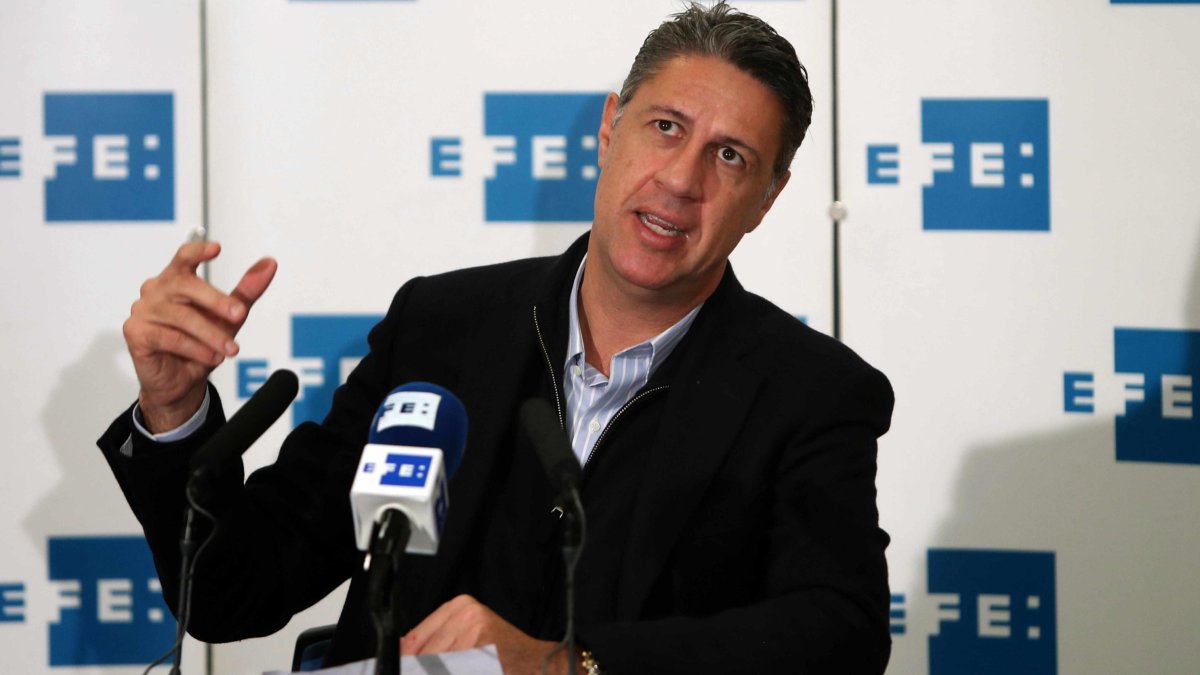 El candidato del PP a la Generalitat, Xavier García Albiol, en rueda de prensa.
