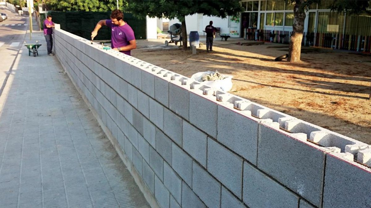 Uno de los trabajos son obras de mantenimiento.