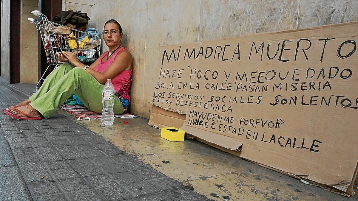 Carol, en la acera de la Rambla Nova, el pasado mes de octubre.