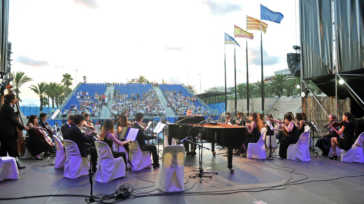 La juventud y la profesionalidad son características del ADN de la JOFICAT vistas en el concierto