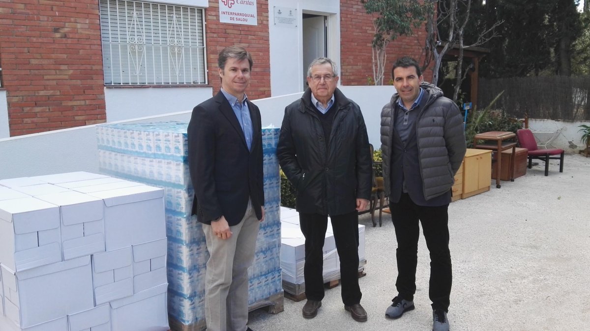 David Batalla, President de Best Hotels; Esteve Tomàs, Director de Càritas de Salou; i Ramon Vernet, Conseller Delegat de la cadena hotelera.