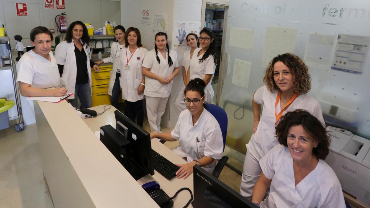 El equipo de cuidados paliativos del Hospital Sociosanitari Francolí, ubicado junto al Hospital Joan XXIII.