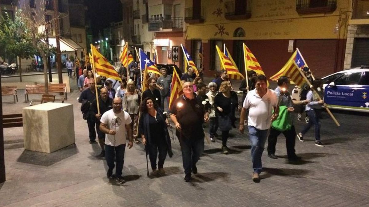 Representantes de ERC en la subida al castillo.