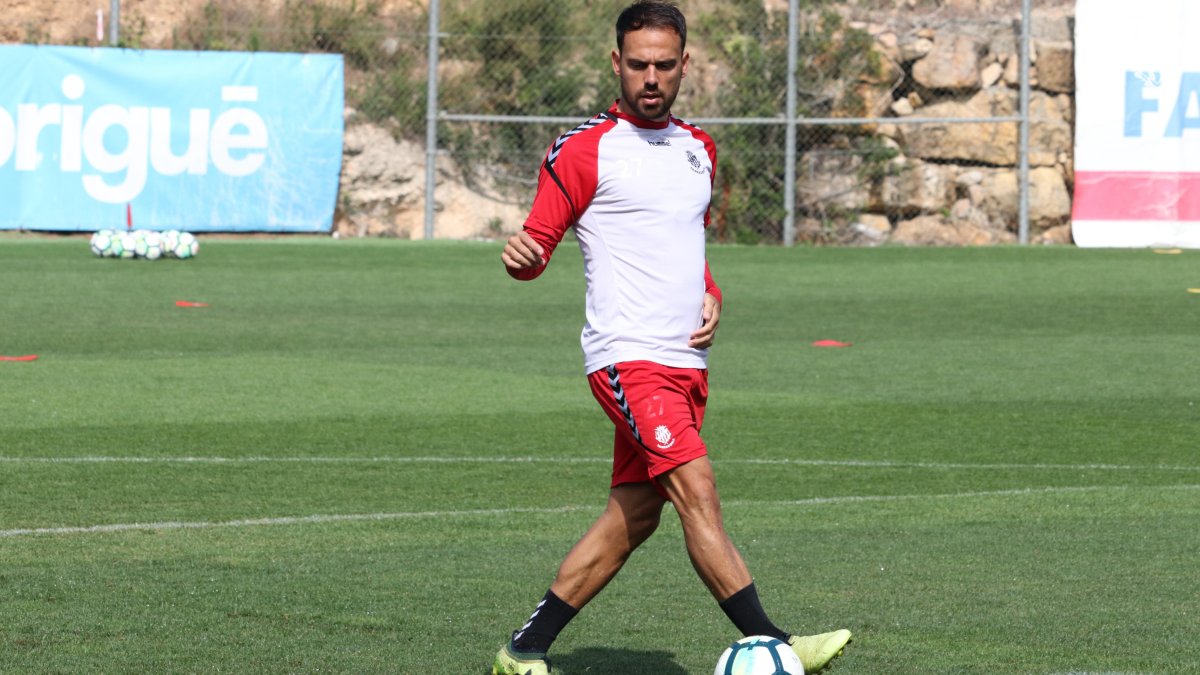 Matilla con la opción de renovar dos años más con el Nàstic