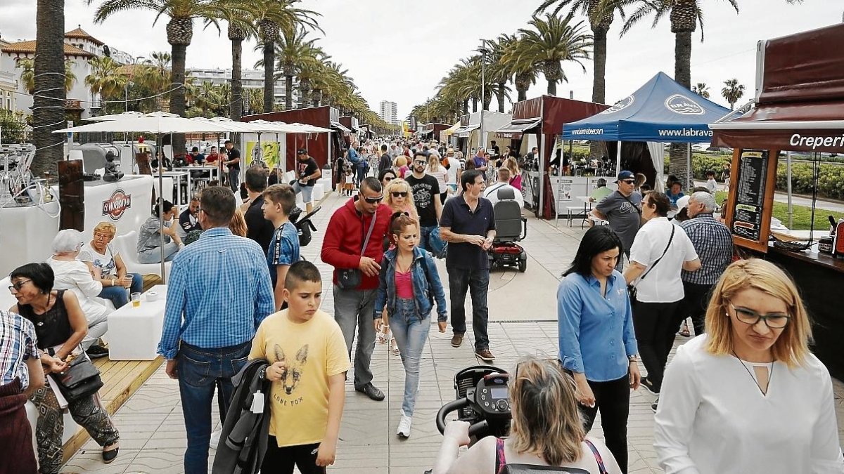 La mañana de ayer en el ‘Sabor Salou’ se fue animando según transcurrían las horas.