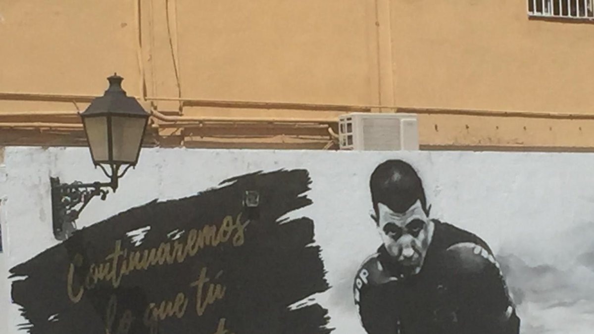 El mural dedicado al deportista.