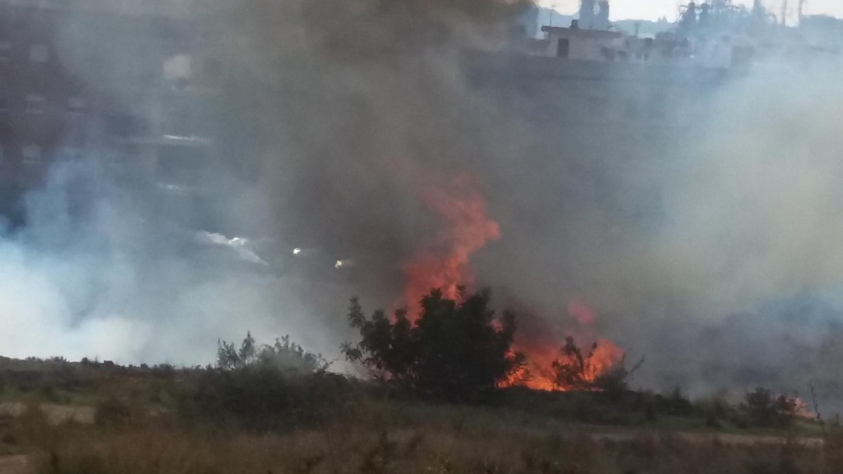 Incendio en la entrada de Reus
