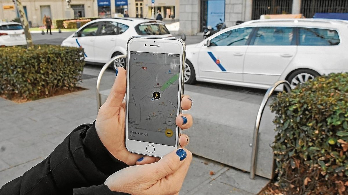La aplicación representa un cambio en la manera de operar de la Agrupació Taxis Reus, que cuenta con una flota de 49 vehículos.