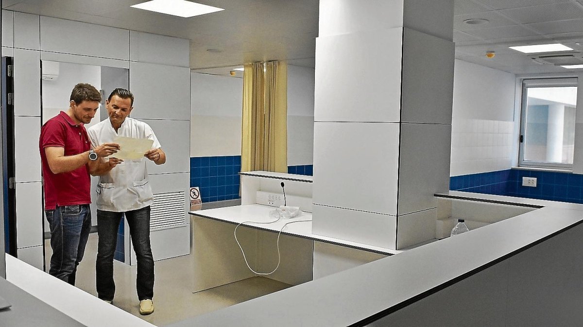 El director de los Serveis Generals i Infraestructures del ICS al Camp de Tarragona, David Edo, y el director del CUAP, David Sabaté.