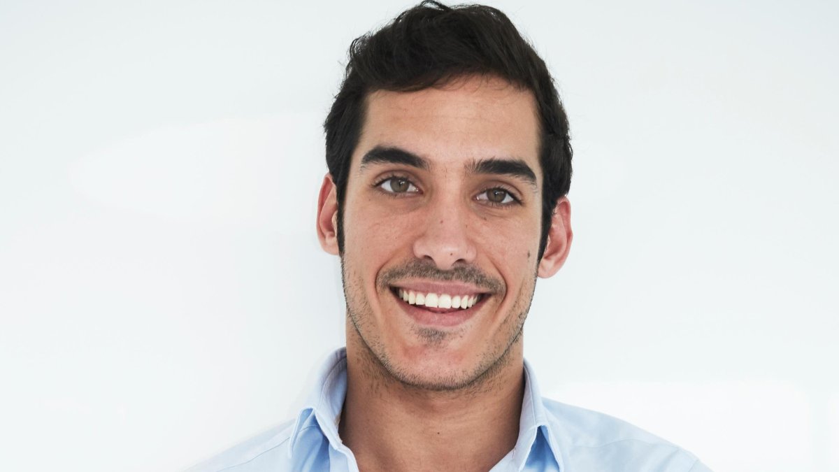 Oriol Pàmies es cofundador de la red social LGBT Moovz.